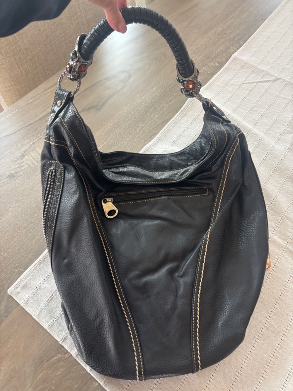 Vintage Black Leather Hobo Bag - Elegant Everyday Carry. Excellent condition.